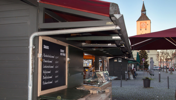 Fischmarkt Deggendorf | Marktstand am Luitpoldplatz